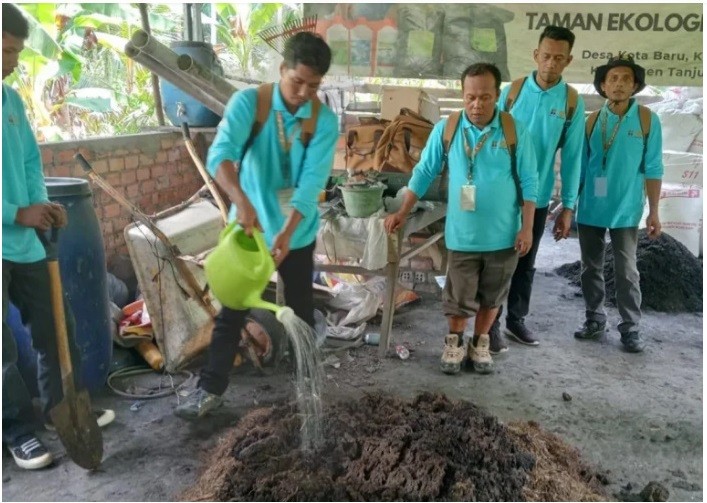 Memperingati Hari kemerdekaan Indonesia